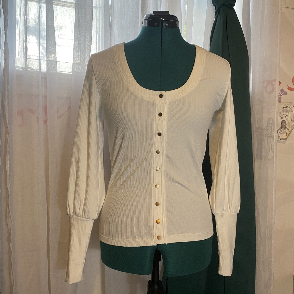 NWT Jennifer Lopez White/Cream Long Sleeve XS